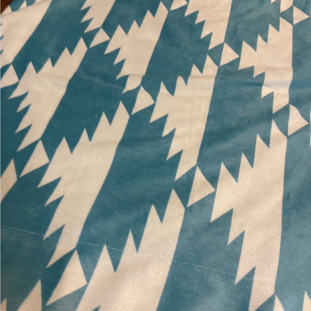 Blue and White Geometric Patterned Blanket